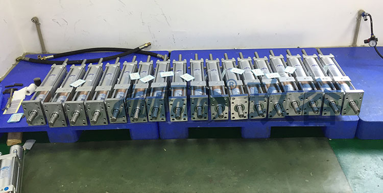 总行程及力行程可调气液增压缸产品批量展示